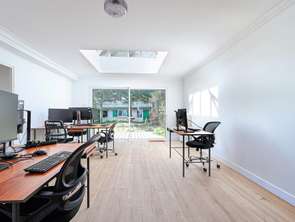 Location Bureaux et commerces 120 m&sup2;Nantes