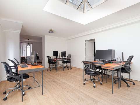 Bureaux et commerces 5 pièces