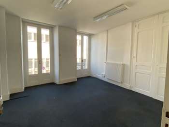 Bureaux et commerces 4 pièces Bureaux et commerces 4 pièces