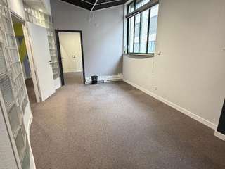 Bureaux et commerces 5 pièces Bureaux et commerces 5 pièces
