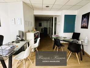 Location Bureaux et commerces 110 m&sup2;Nantes Centre Ville