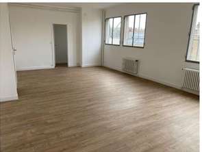 Location Bureaux et commerces 86 m&sup2;Nantes Centre Ville