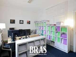 Bureaux et commerces 5 pièces