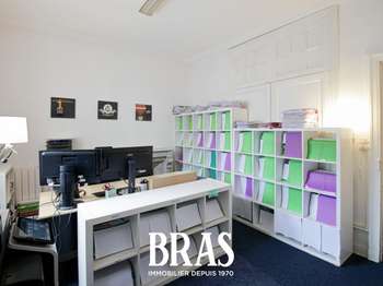 Bureaux et commerces 5 pièces