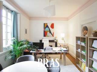 Bureaux et commerces 5 pièces