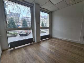 Bureaux et commerces 6 pièces