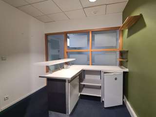 Bureaux et commerces 6 pièces