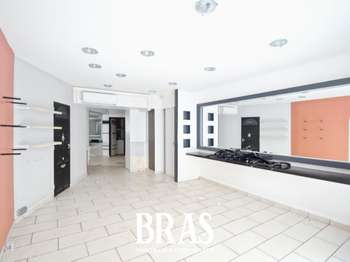 Bureaux et commerces 4 pièces
