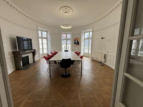 Bureaux et commerces Nantes Centre Ville 44