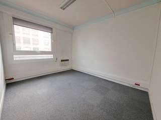 Bureaux et commerces 5 pièces
