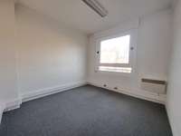 Bureaux et commerces 5 pièces