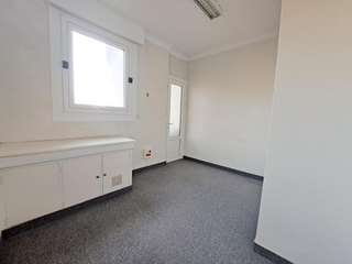 Bureaux et commerces 5 pièces