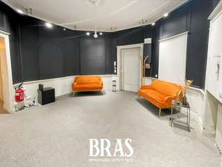 Bureaux et commerces 6 pièces
