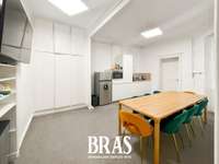 Bureaux et commerces 6 pièces
