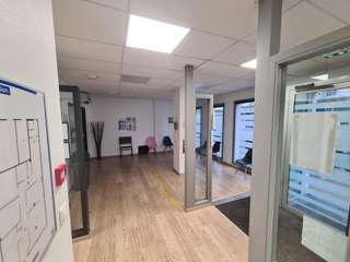 Bureaux et commerces 5 pièces