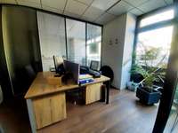 Bureaux et commerces 7 pièces Bureaux et commerces 7 pièces