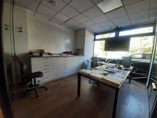 Bureaux et commerces 7 pièces