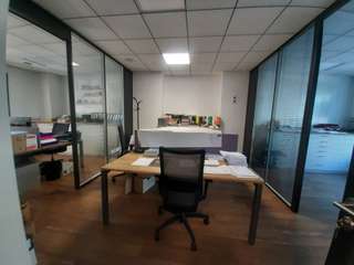 Bureaux et commerces 7 pièces