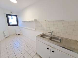 Bureaux et commerces 3 pièces