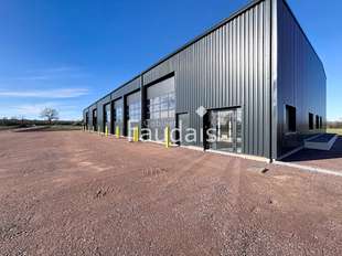 Photo Bureaux et commerces Noyers-Bocage