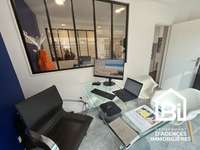 Bureaux et commerces 2 pièces Bureaux et commerces 2 pièces