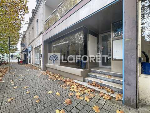Bureaux et commerces Parthenay 79