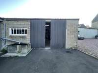 Bureaux et commerces 4 pièces