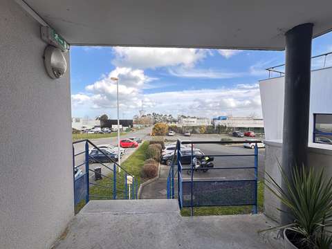 Bureaux et commerces 5 pièces