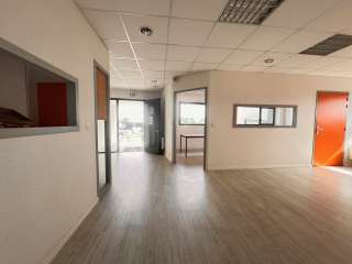 Bureaux et commerces 5 pièces