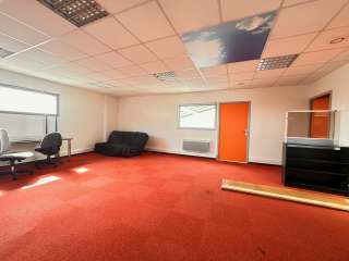 Bureaux et commerces 5 pièces