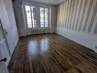 Bureaux et commerces 2 pièces