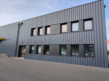 Location Bureaux et commerces 372 m&sup2;Ploudaniel