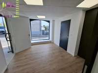Bureaux et commerces 2 pièces