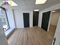 Bureaux et commerces 2 pièces