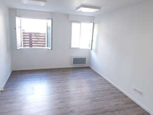 Photo Bureaux et commerces Plougoumelen