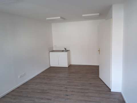 Bureaux et commerces 2 pièces