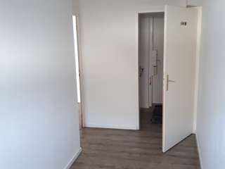 Bureaux et commerces 2 pièces