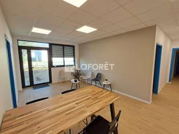 Location Bureaux et commerces 15 m&sup2;Pont-l'Abbé