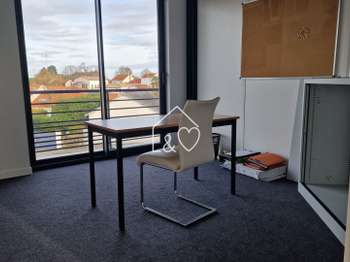 Bureaux et commerces 4 pièces