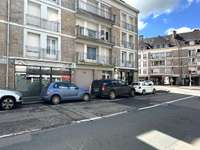 Bureaux et commerces 4 pièces