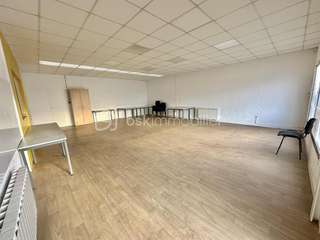 Bureaux et commerces 5 pièces Bureaux et commerces 5 pièces