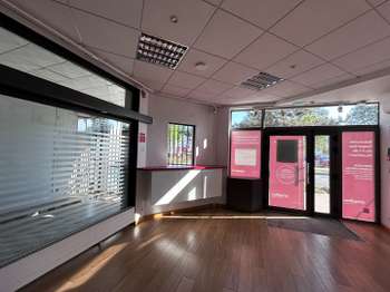 Bureaux et commerces 3 pièces Bureaux et commerces 3 pièces