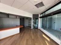 Bureaux et commerces 3 pièces Bureaux et commerces 3 pièces