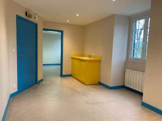 Bureaux et commerces 2 pièces