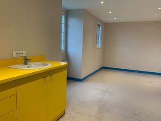 Bureaux et commerces 2 pièces