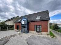 Bureaux et commerces 7 pièces