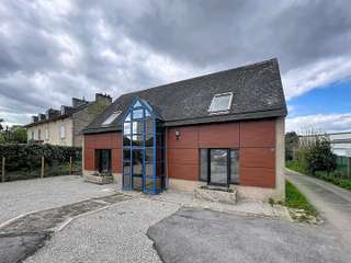 Bureaux et commerces 7 pièces
