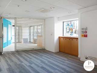 Bureaux et commerces 9 pièces