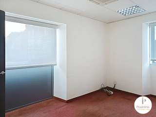 Bureaux et commerces 9 pièces