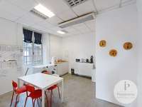 Bureaux et commerces 3 pièces